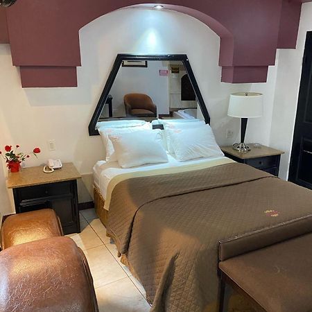 Hotel Yolanda Tijuana Dış mekan fotoğraf